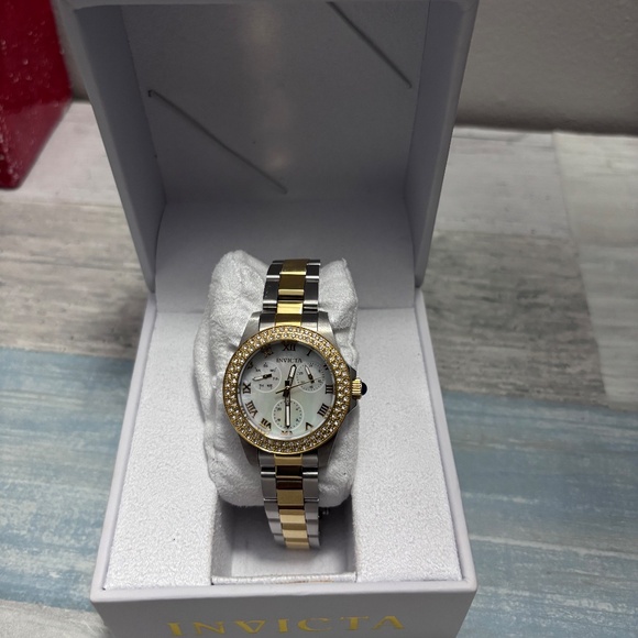 Invicta Angel Women's Watch Mother of Pearl - Picture 8 of 16